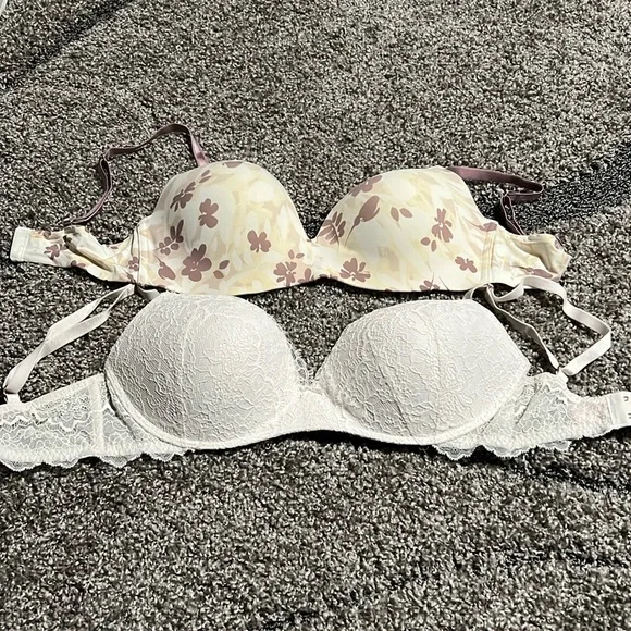 Victoria’s Secret & Auden Bra Bundle 34DD - Picture 1 of 7